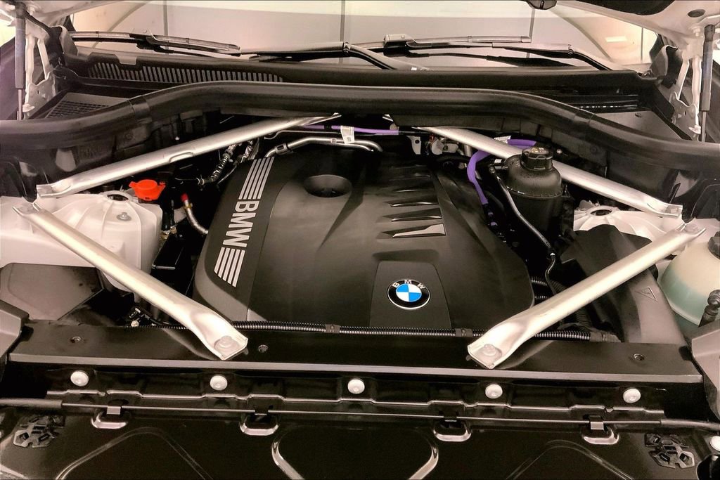 Used 2026 BMW X5 xDrive40i image 9