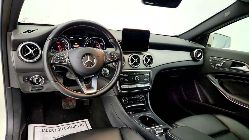 Used 2018 Mercedes-Benz GLA 250 4MATIC image 11