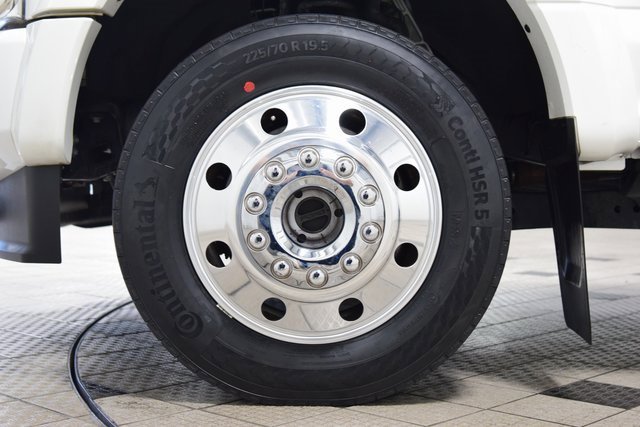 Used 2022 Ford F450 Platinum w/ FX4 Off-Road Package image 28