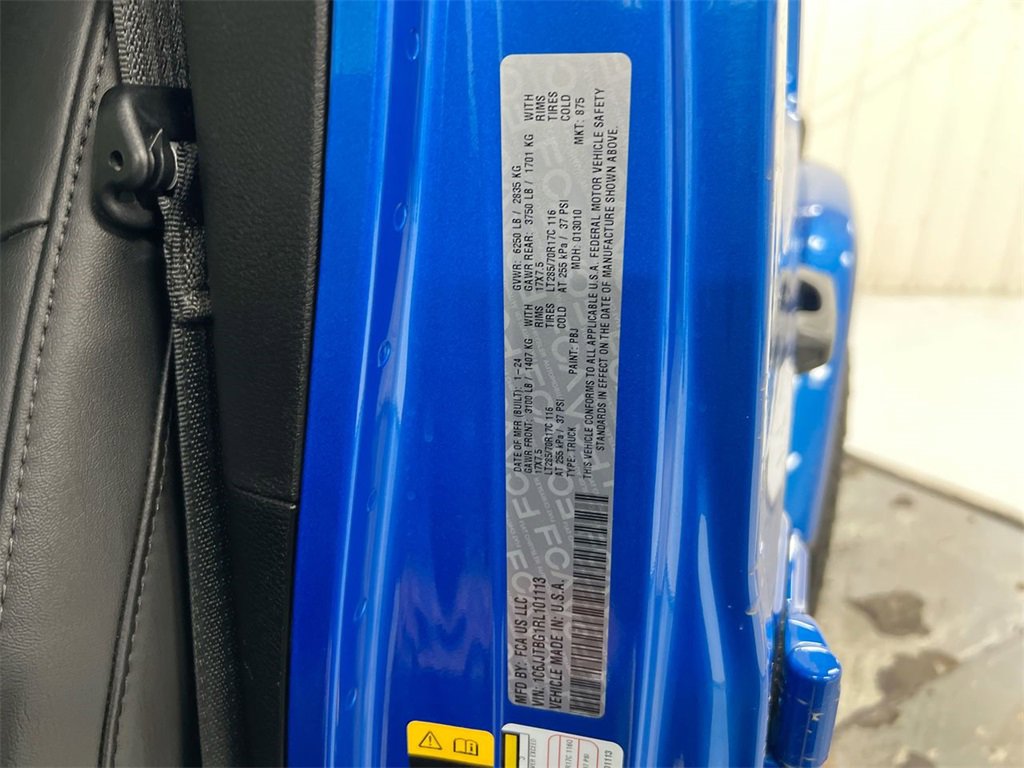 Used 2024 Jeep Gladiator Rubicon image 28