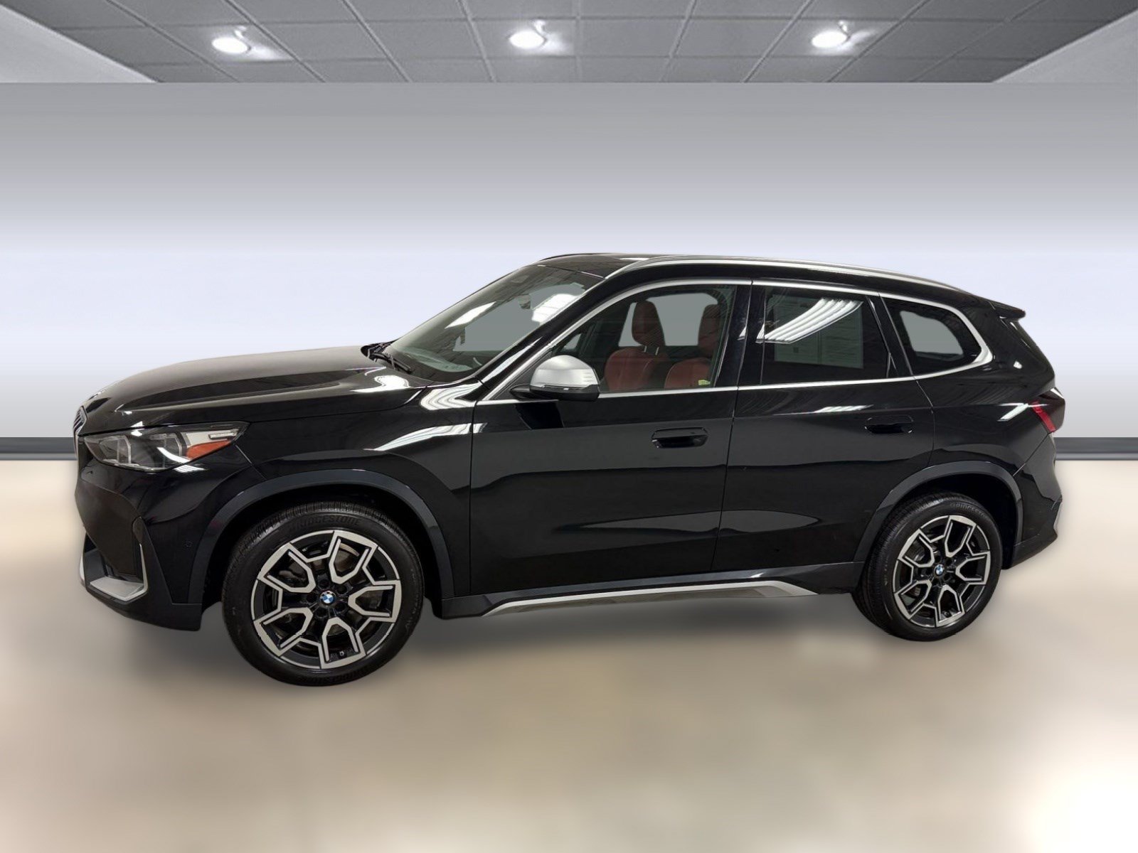 Certified 2023 BMW X1 xDrive28i w/ Convenience Package AWD/4WD image 2