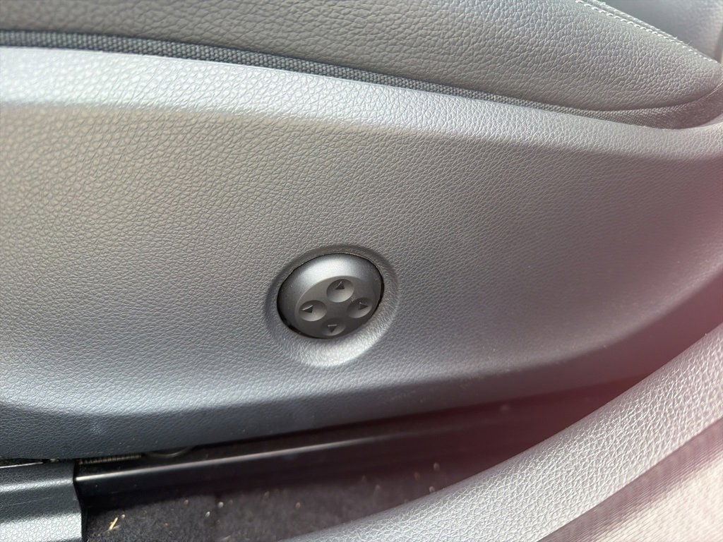 Used 2019 Mercedes-Benz GLA 250 image 14