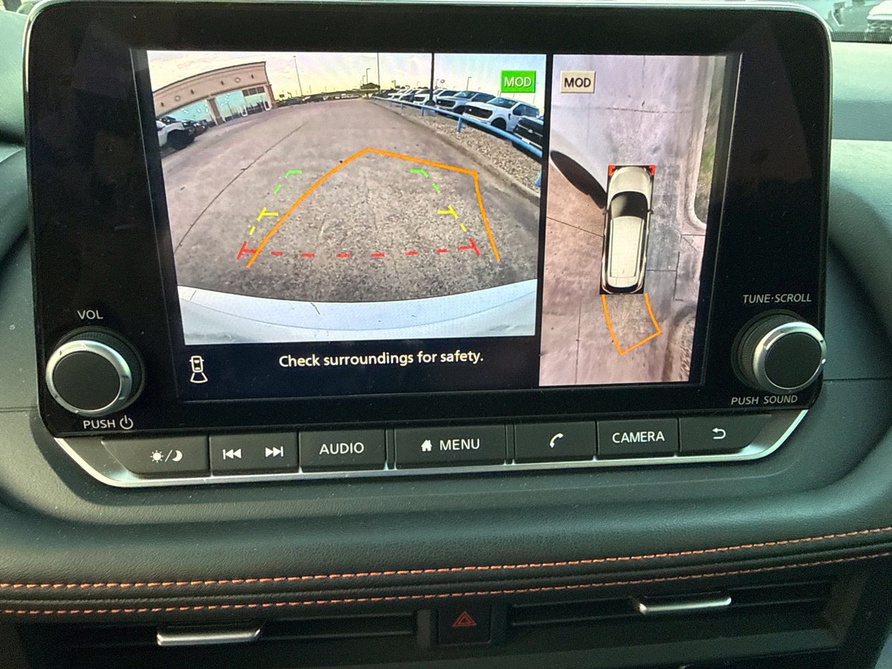 Used 2025 Nissan Rogue SV AWD/4WD image 27