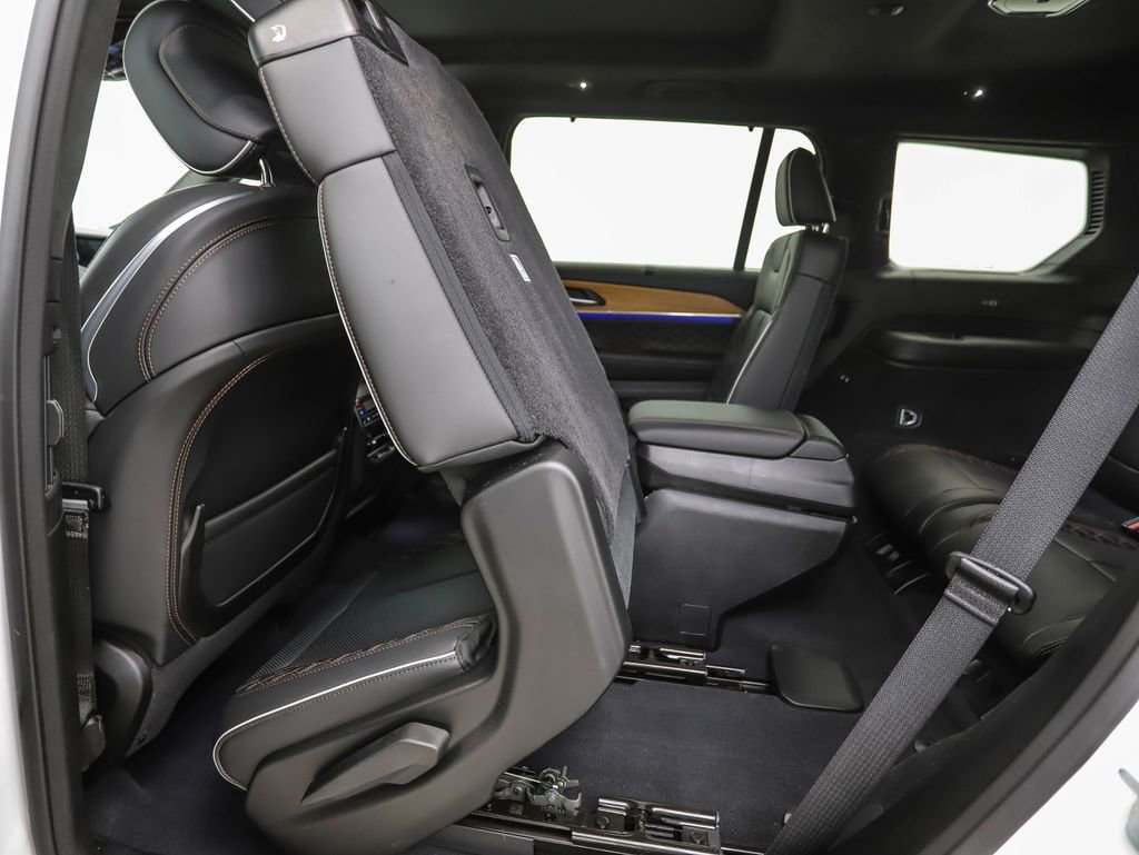 Used 2023 Jeep Grand Cherokee L Summit image 25