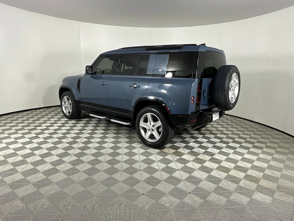 Certified 2022 Land Rover Defender 110 X-Dynamic SE image 3