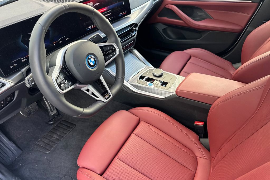 Used 2025 BMW i4 eDrive40 w/ M Sport Package image 9
