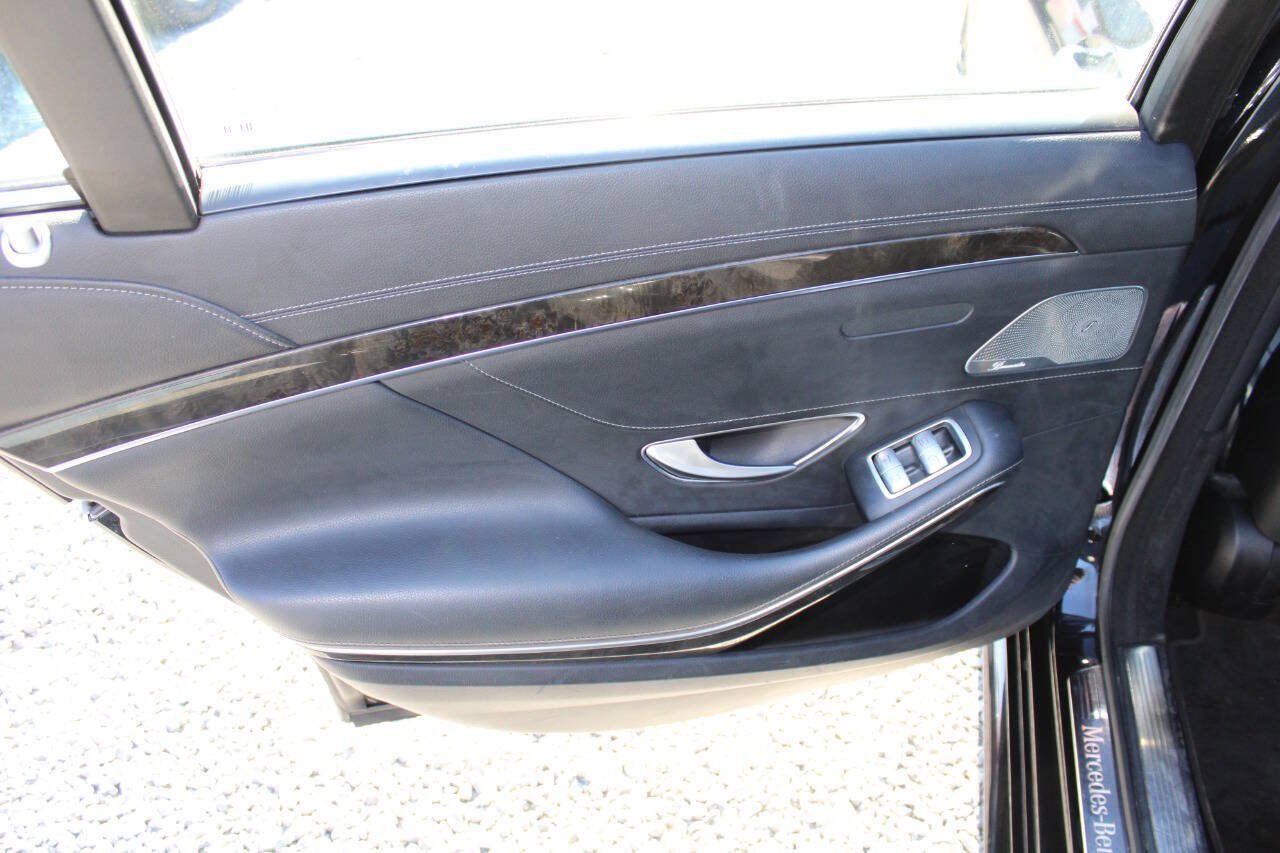 Used 2014 Mercedes-Benz S 550 Sedan image 23