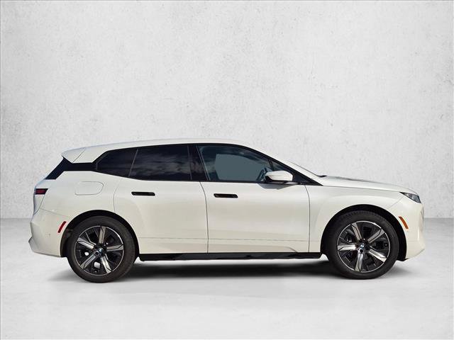 Used 2026 BMW iX xDrive60 AWD/4WD image 4