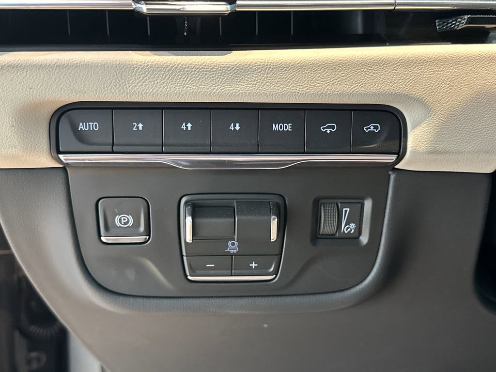 Certified 2026 Cadillac Escalade Sport w/ Touring Package image 35