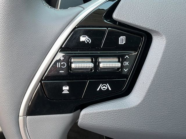 Used 2025 Kia Niro EX image 22