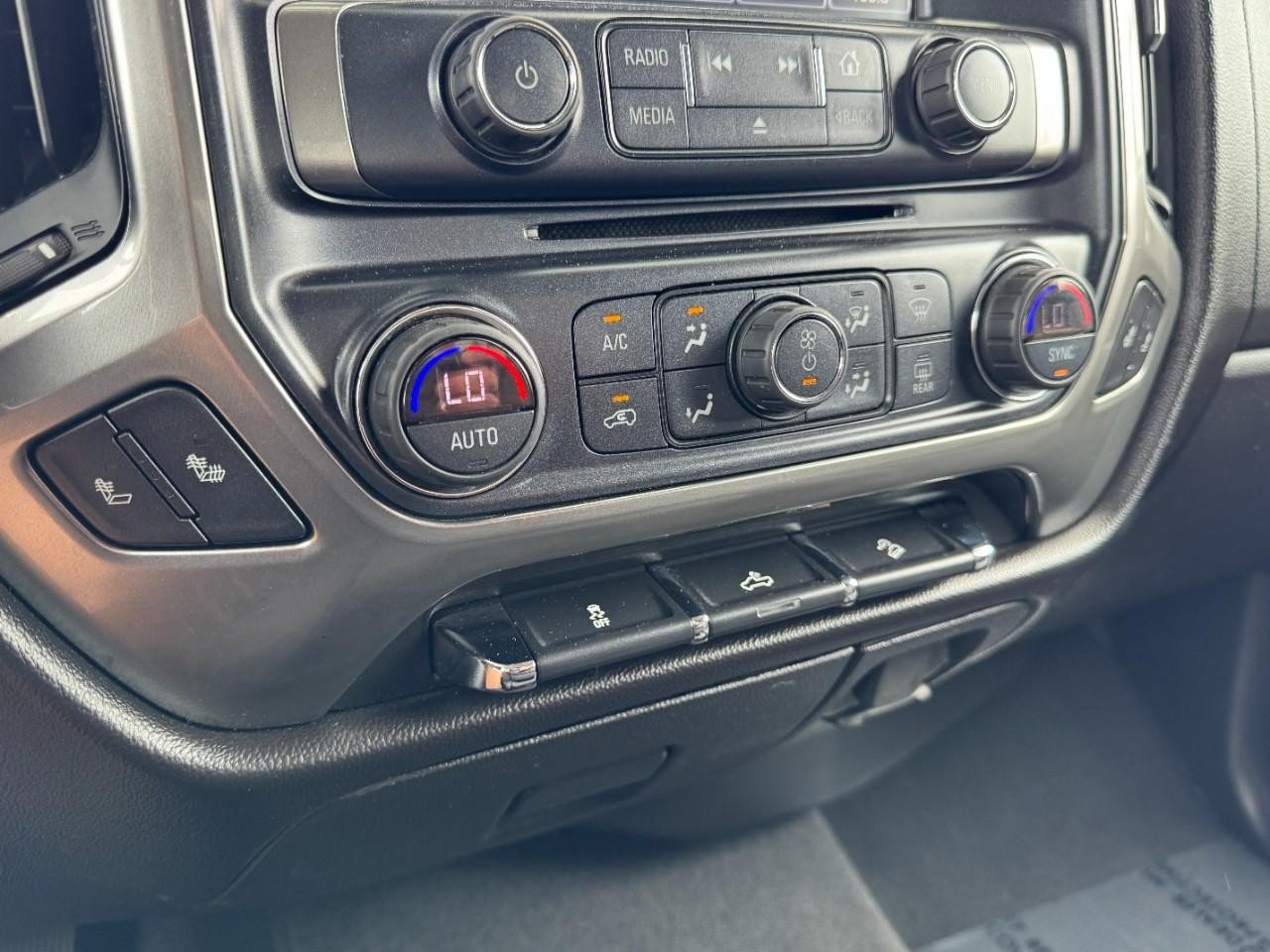 Used 2019 Chevrolet Silverado 1500 LT w/ All Star Edition AWD/4WD image 17