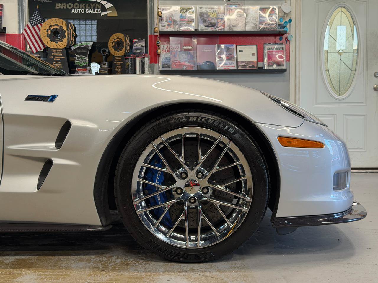 Used 2011 Chevrolet Corvette ZR1 w/ Preferred Equipment Group RWD image 13