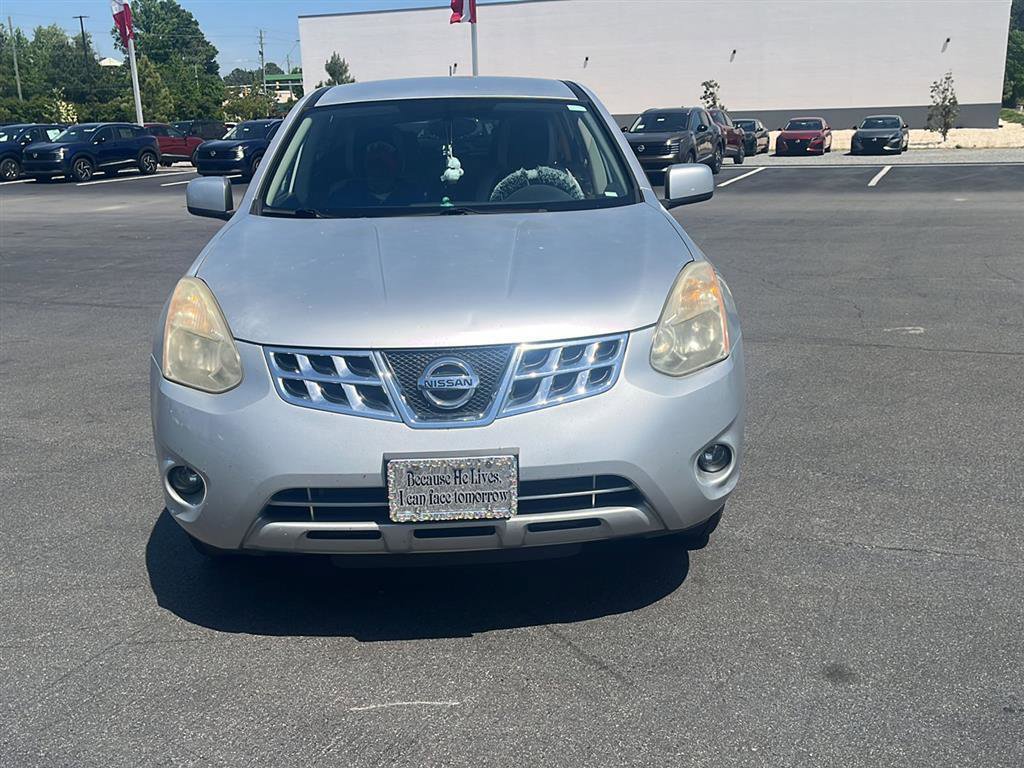 Used 2013 Nissan Rogue S w/ Special Edition Pkg FWD image 3