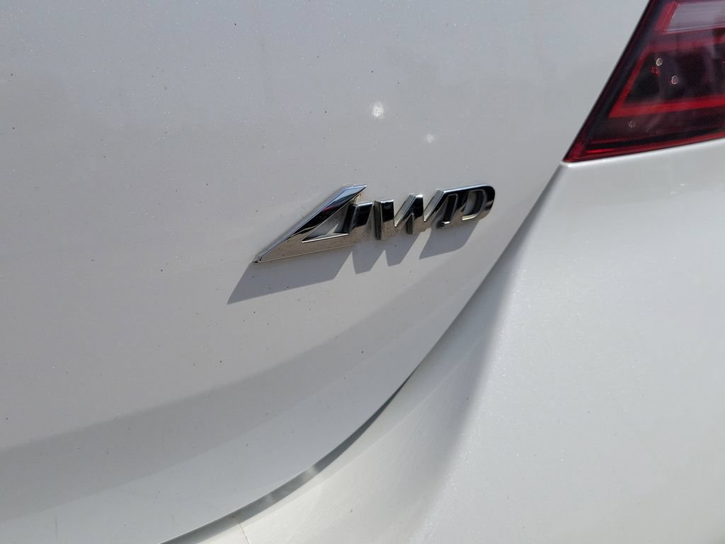 Used 2022 Genesis G70 2.0T w/ Prestige Package AWD/4WD image 8