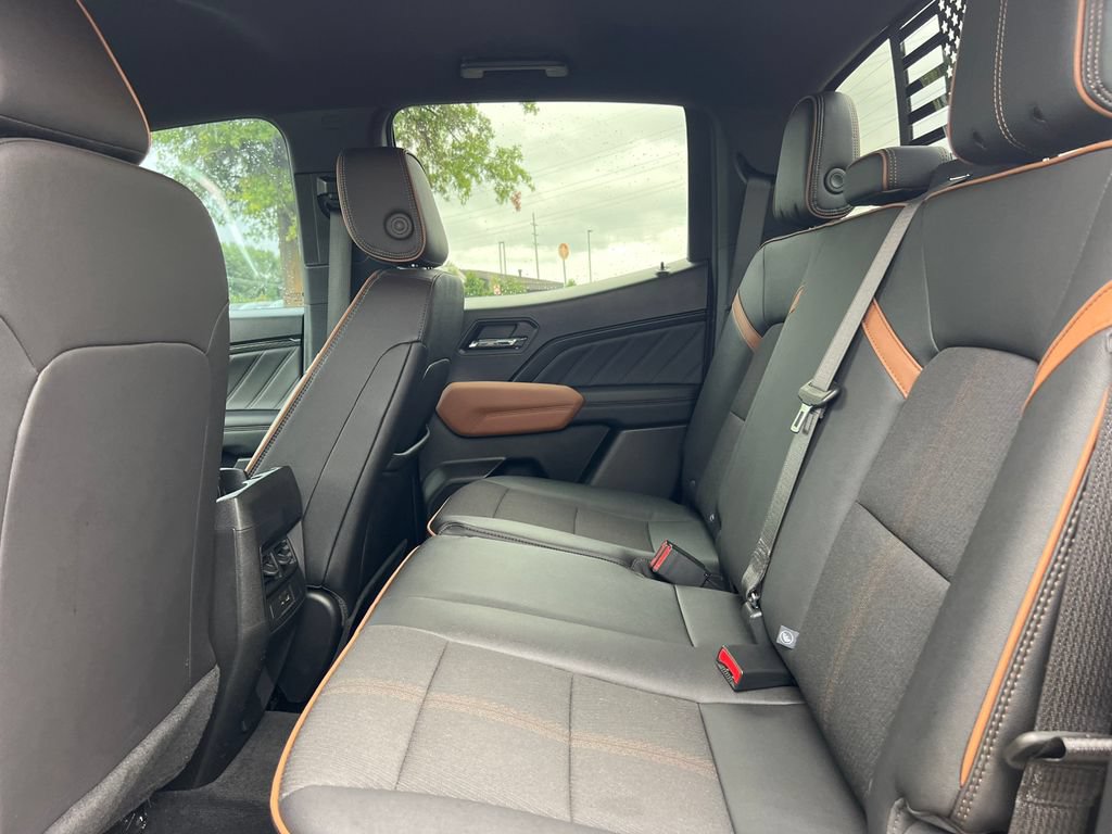 Used 2023 GMC Canyon AT4 AWD/4WD image 5