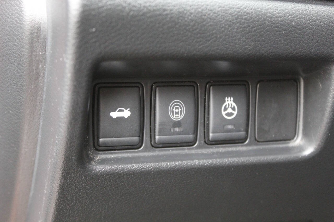 Used 2019 Nissan Maxima SR w/ Premium Package FWD image 25