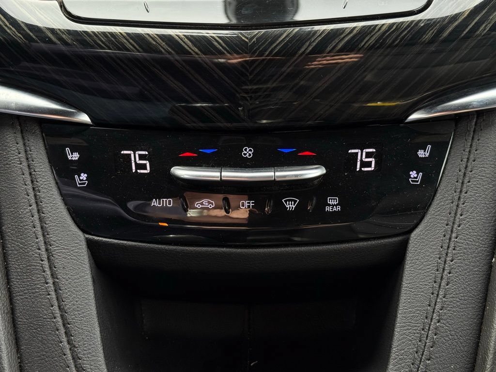 Used 2023 Cadillac XT6 Premium Luxury AWD/4WD image 40