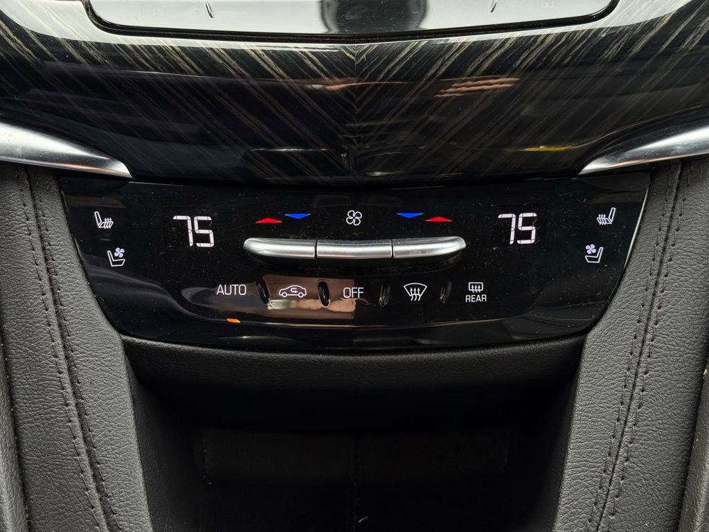 Used 2023 Cadillac XT6 Premium Luxury AWD/4WD image 40