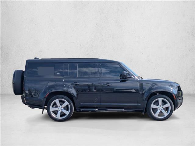 Used 2023 Land Rover Defender 130 X-Dynamic SE AWD/4WD video 4