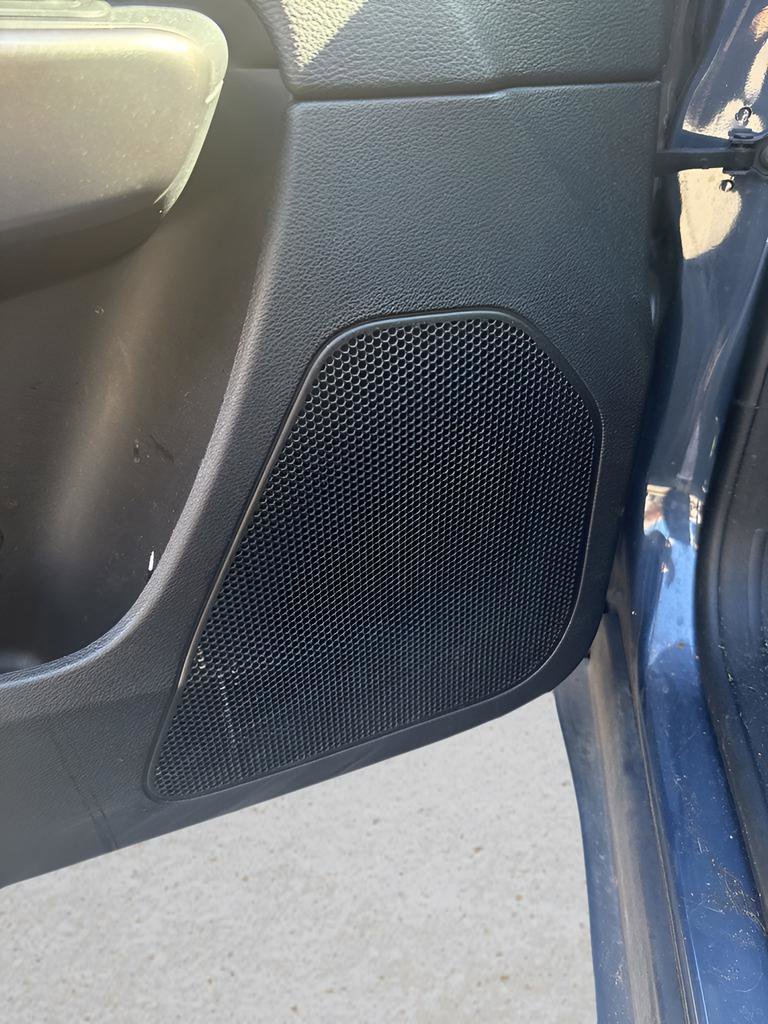 Used 2020 Jeep Cherokee Latitude image 10