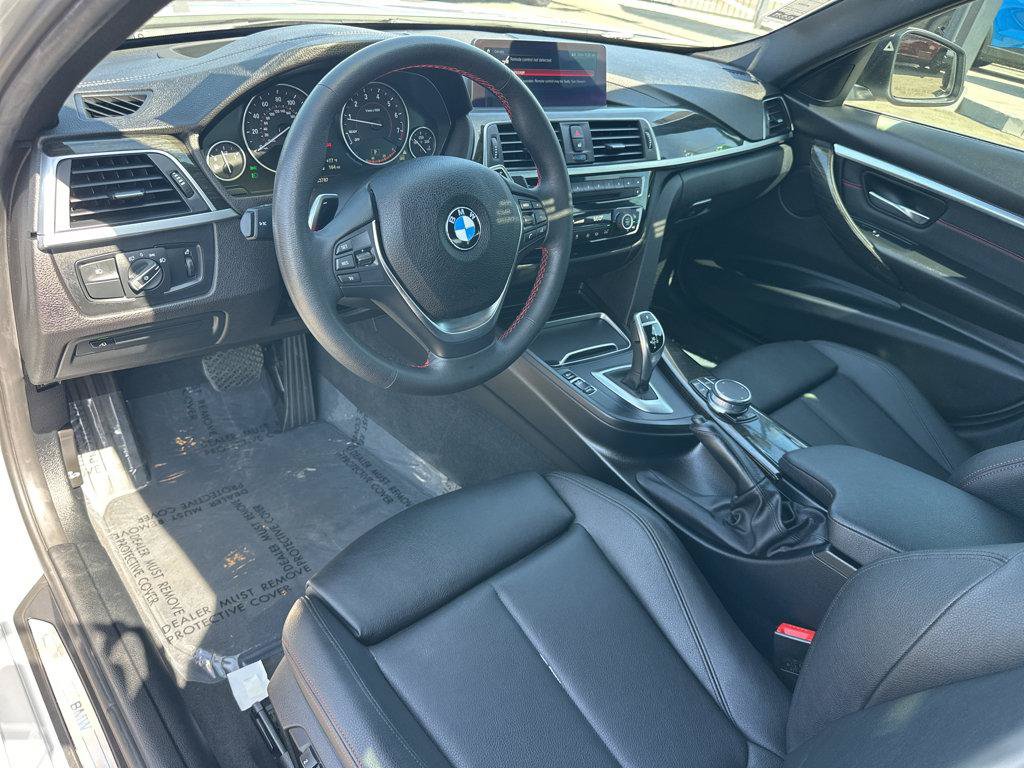 Used 2018 BMW 330i Sedan w/ Premium Package RWD image 16