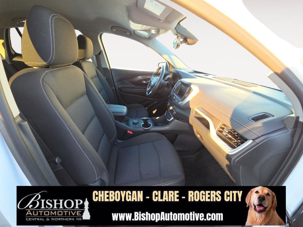 Used 2023 GMC Terrain SLE w/ Driver Convenience Package image 30