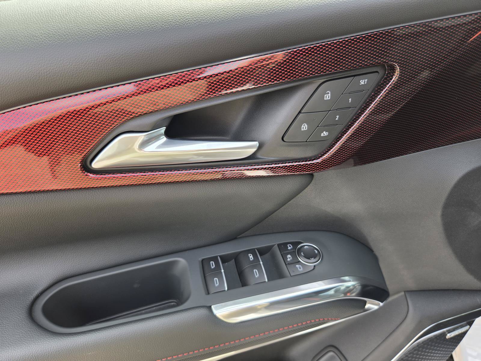 New 2026 Chevrolet Traverse RS FWD image 16