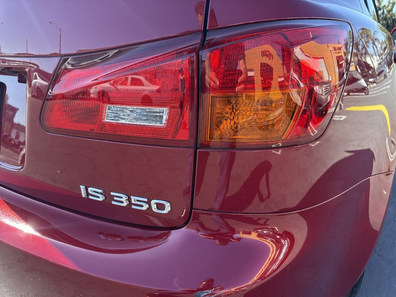 Used 2007 Lexus IS 350 RWD image 30