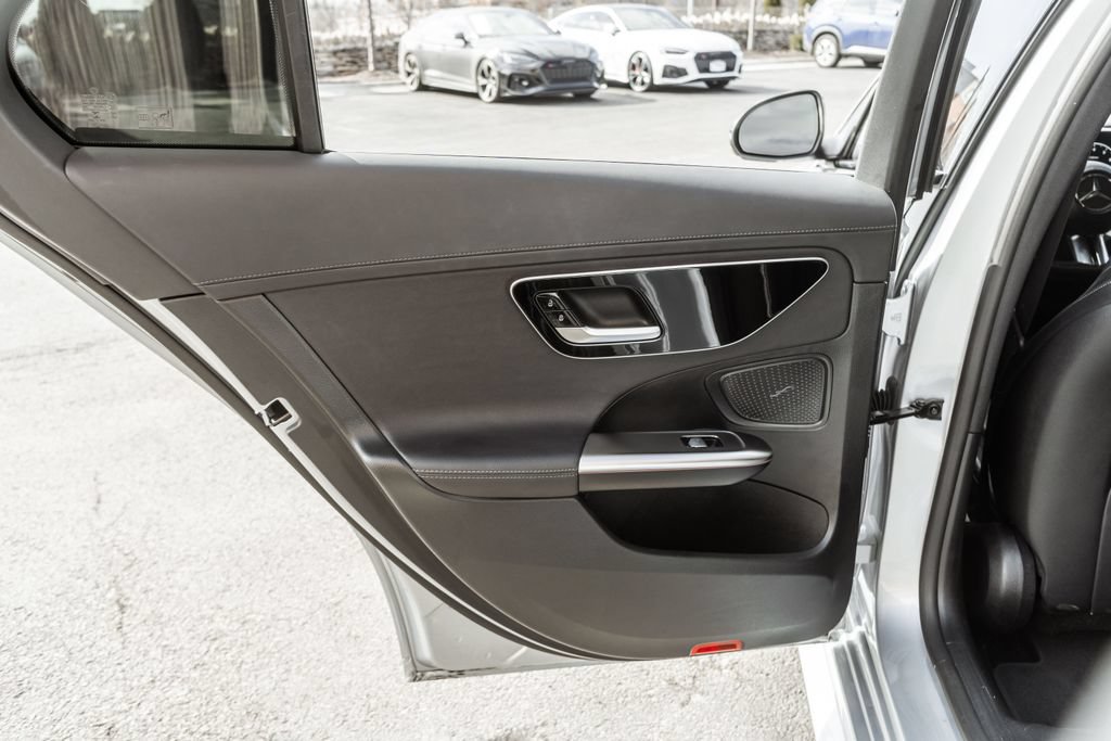 Used 2023 Mercedes-Benz C 300 4MATIC Sedan image 28