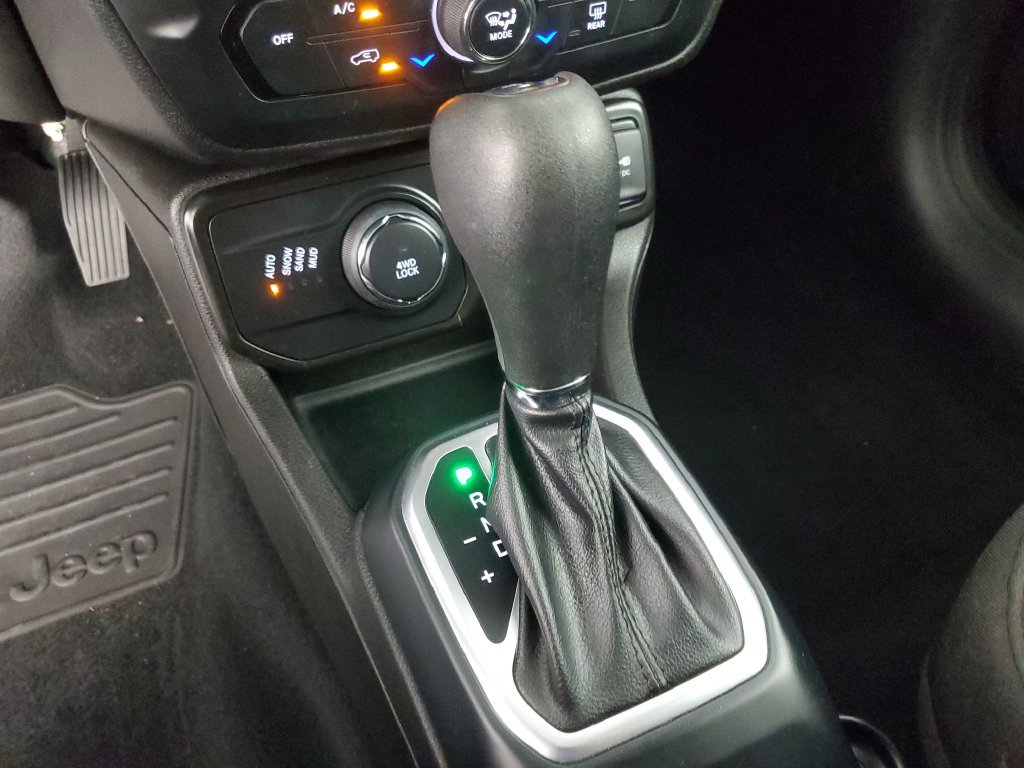 Used 2021 Jeep Renegade Sport AWD/4WD image 17