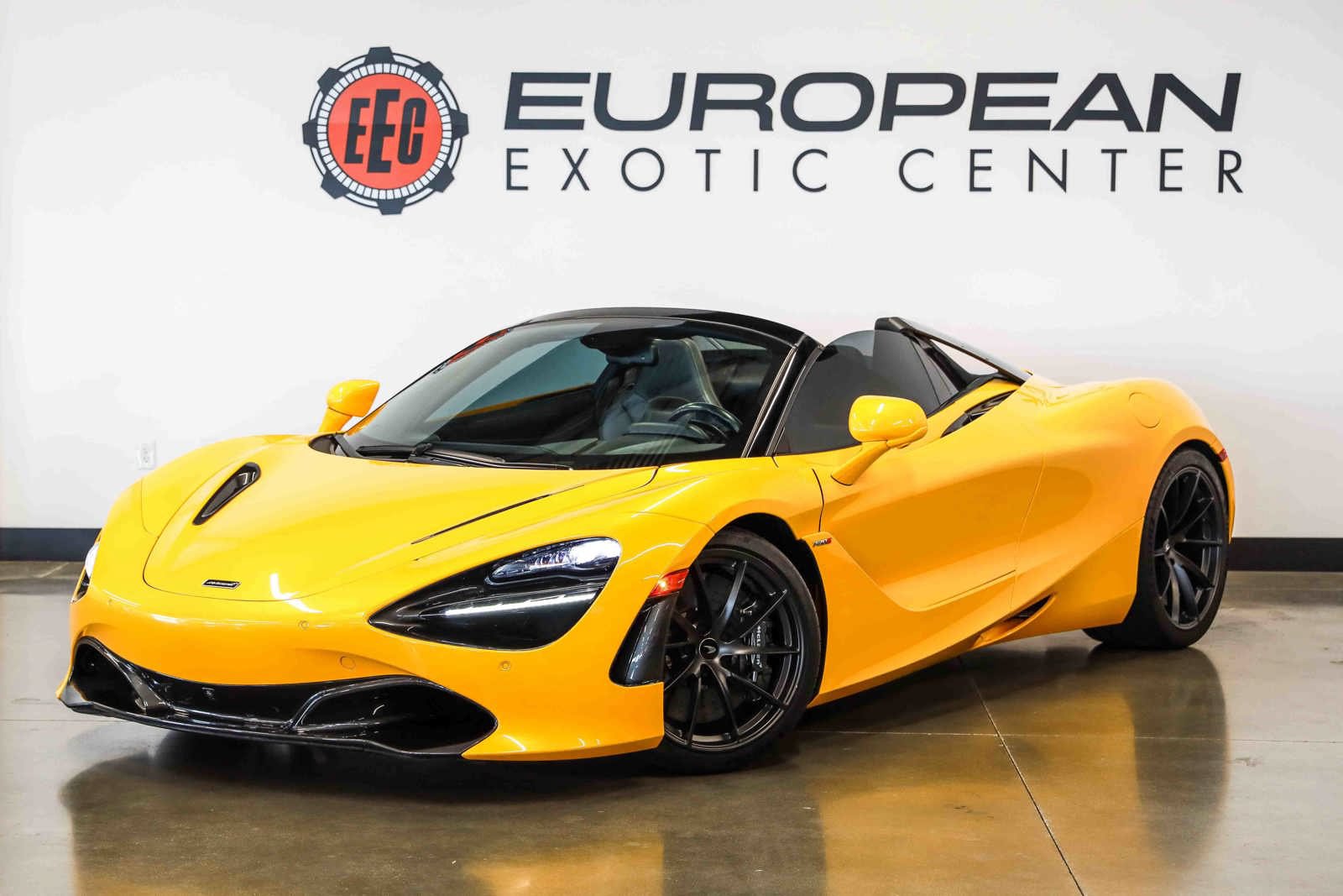 Used 2022 McLaren 720S Performance RWD image 7