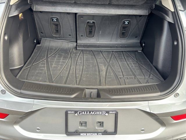 Used 2025 Buick Encore GX Avenir w/ Avenir Technology Package image 26