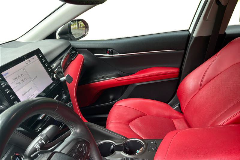 Used 2021 Toyota Camry XSE FWD image 21