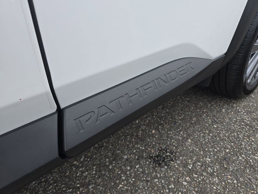 Used 2025 Nissan Pathfinder SL w/ SL Premium Package image 38
