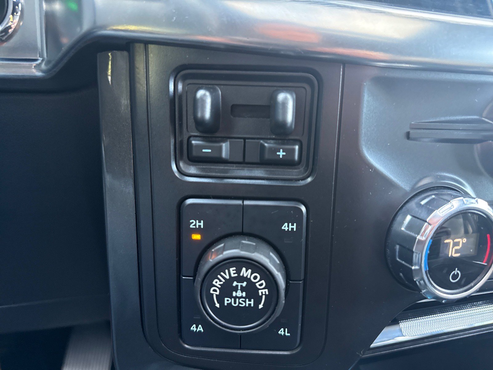 Used 2021 Ford F150 Lariat w/ Equipment Group 502A High AWD/4WD image 17
