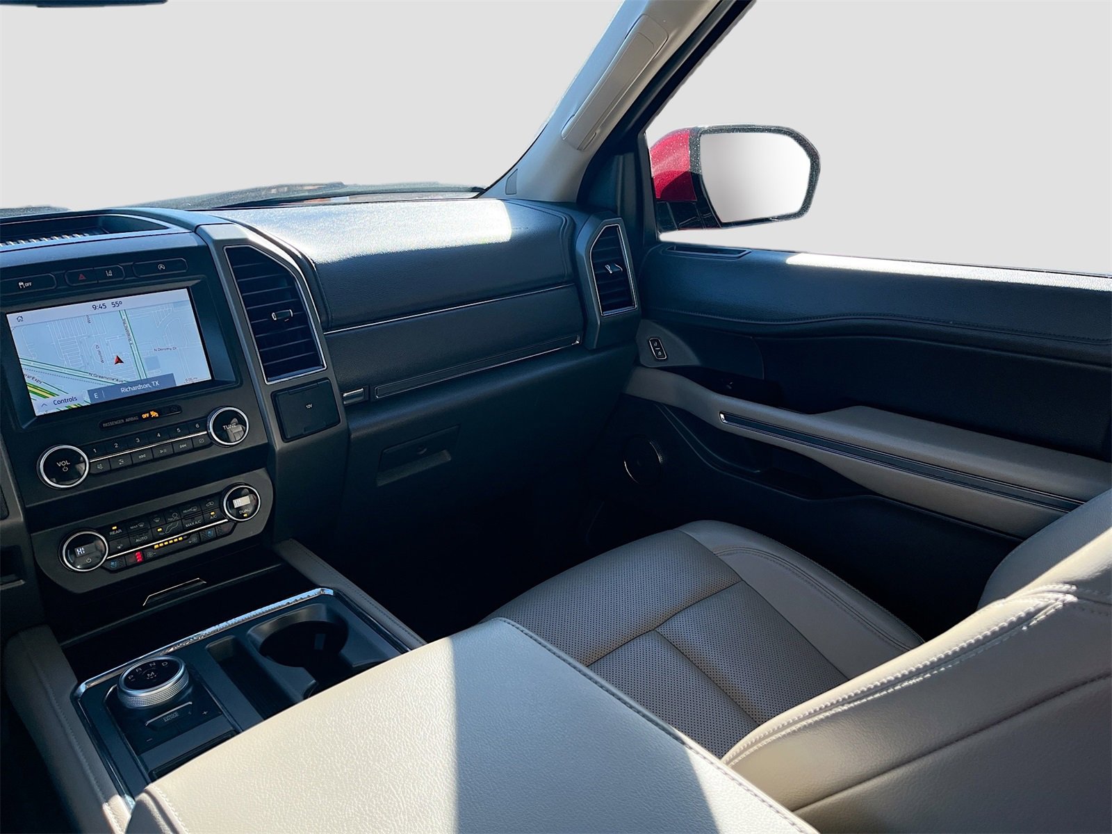 Used 2021 Ford Expedition XLT image 24