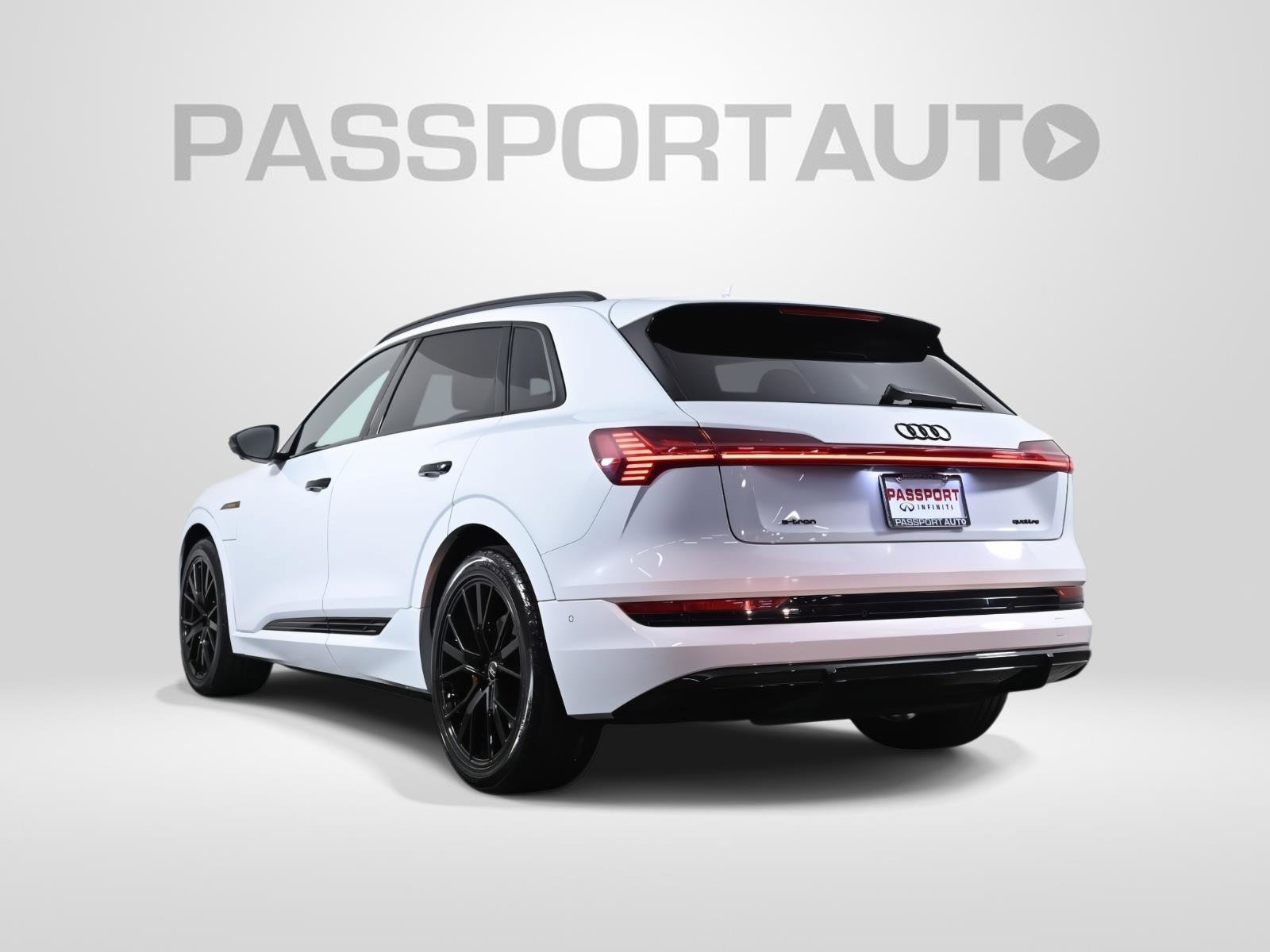 Used 2022 Audi e-tron Chronos image 5