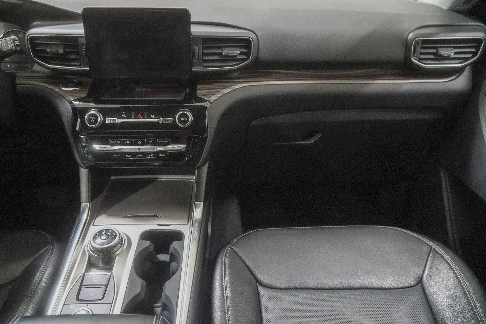 Used 2022 Ford Explorer Limited w/ Equipment Group 301A image 43