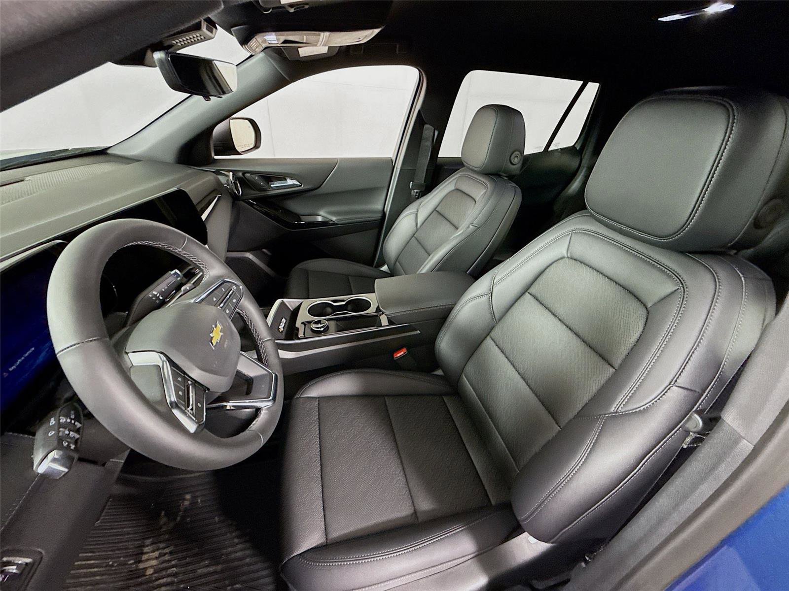 New 2026 Chevrolet Equinox LT w/ Convenience Package II image 16