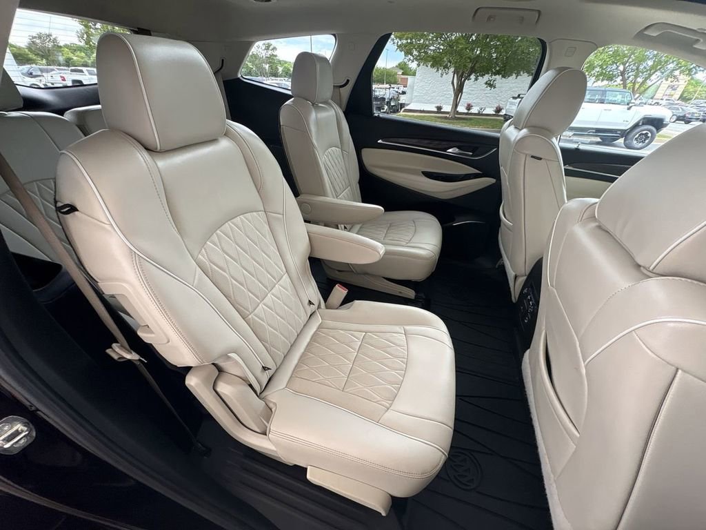 Certified 2022 Buick Enclave Avenir w/ Avenir Technology Package AWD/4WD image 27