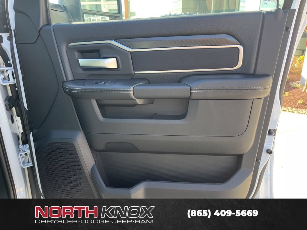 New 2026 RAM 4500 4x4 Crew Cab DRW image 26