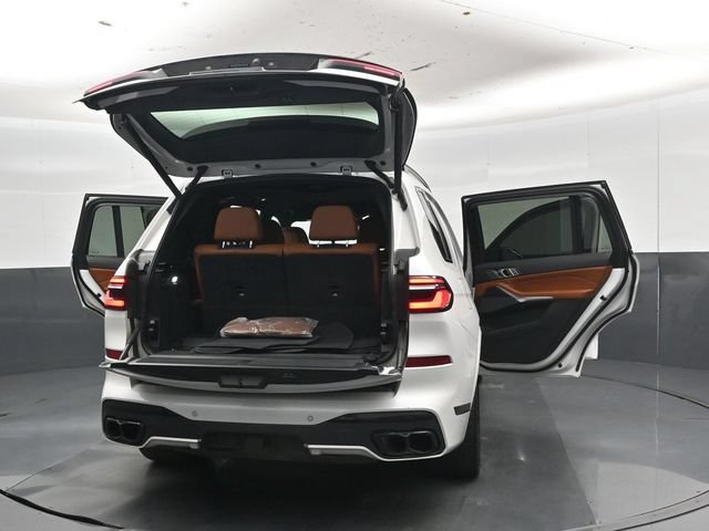 Used 2023 BMW X7 M60i w/ Executive Package AWD/4WD image 59