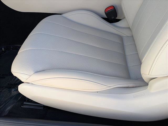 New 2026 Mercedes-Benz CLE 450 4MATIC Cabriolet image 4