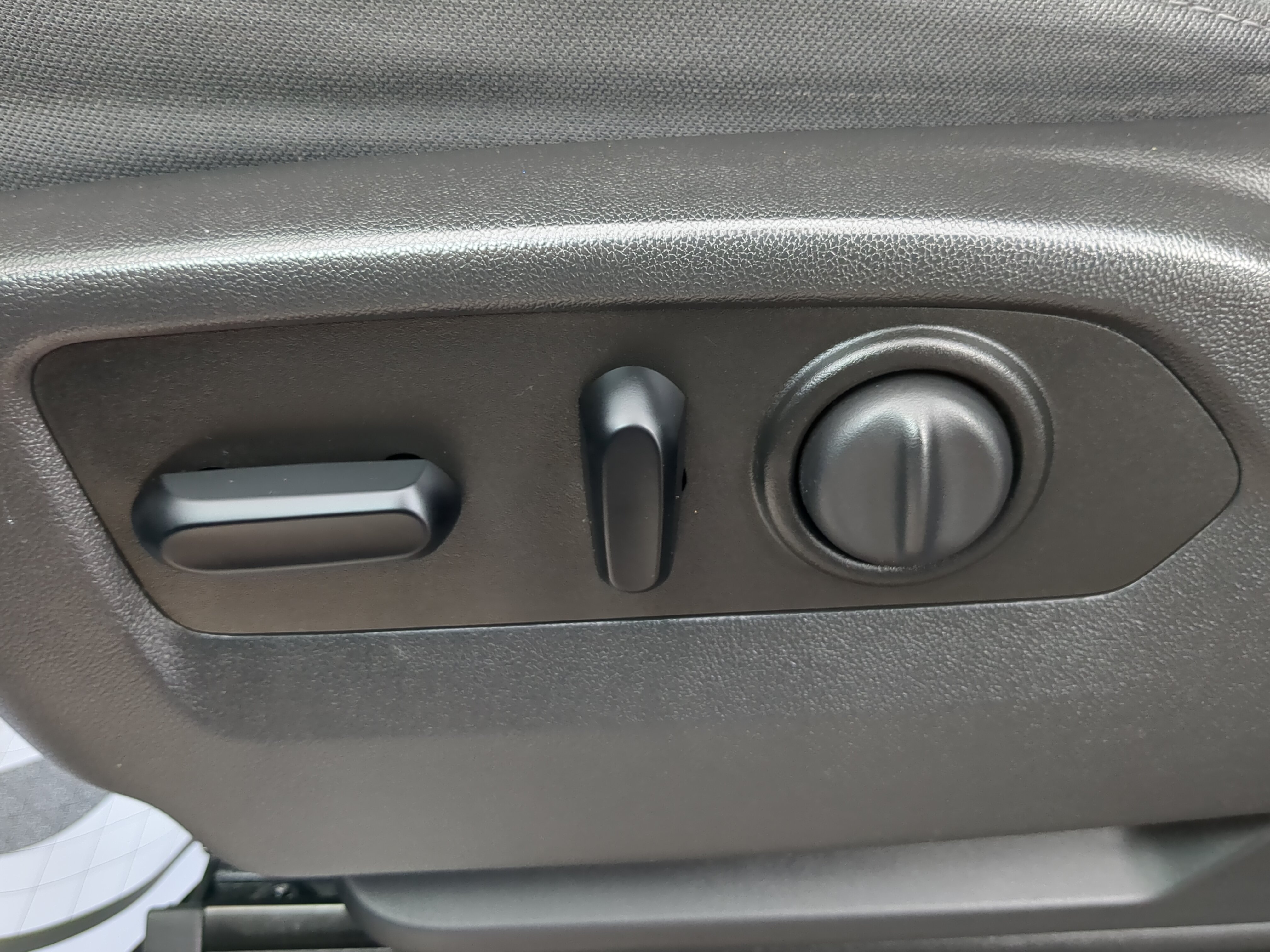 Used 2019 Chevrolet Silverado 1500 LT w/ All-Star Edition RWD image 28