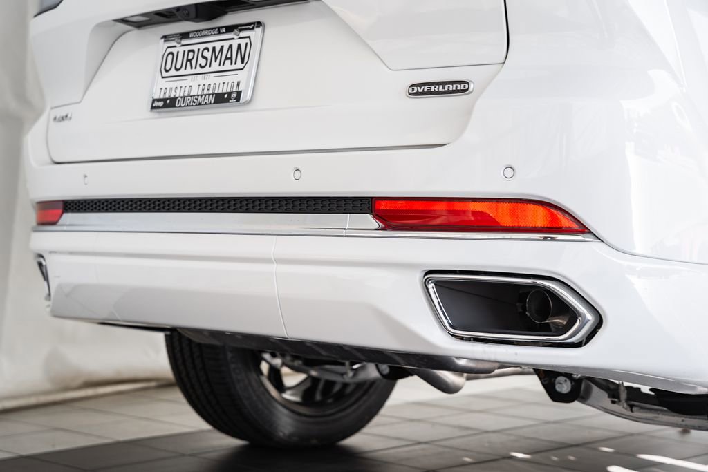 New 2025 Jeep Grand Cherokee Overland w/ Adv Protech Group III image 8