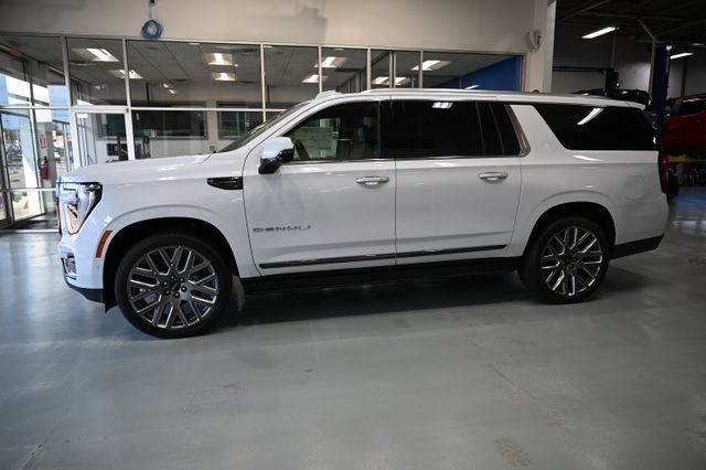 New 2026 GMC Yukon XL Denali Ultimate w/ LPO, Floor Liner Package AWD/4WD image 7