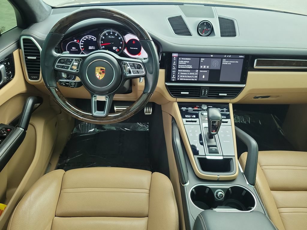 Used 2019 Porsche Cayenne Turbo AWD/4WD image 18