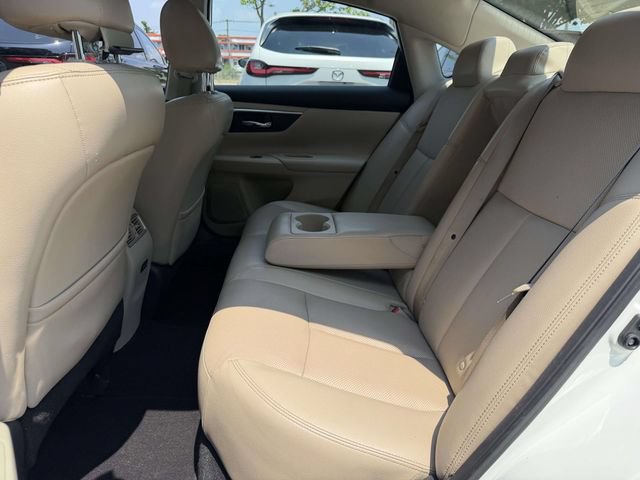 Used 2017 Nissan Altima 2.5 SL w/ 2.5 Technology Package FWD image 12