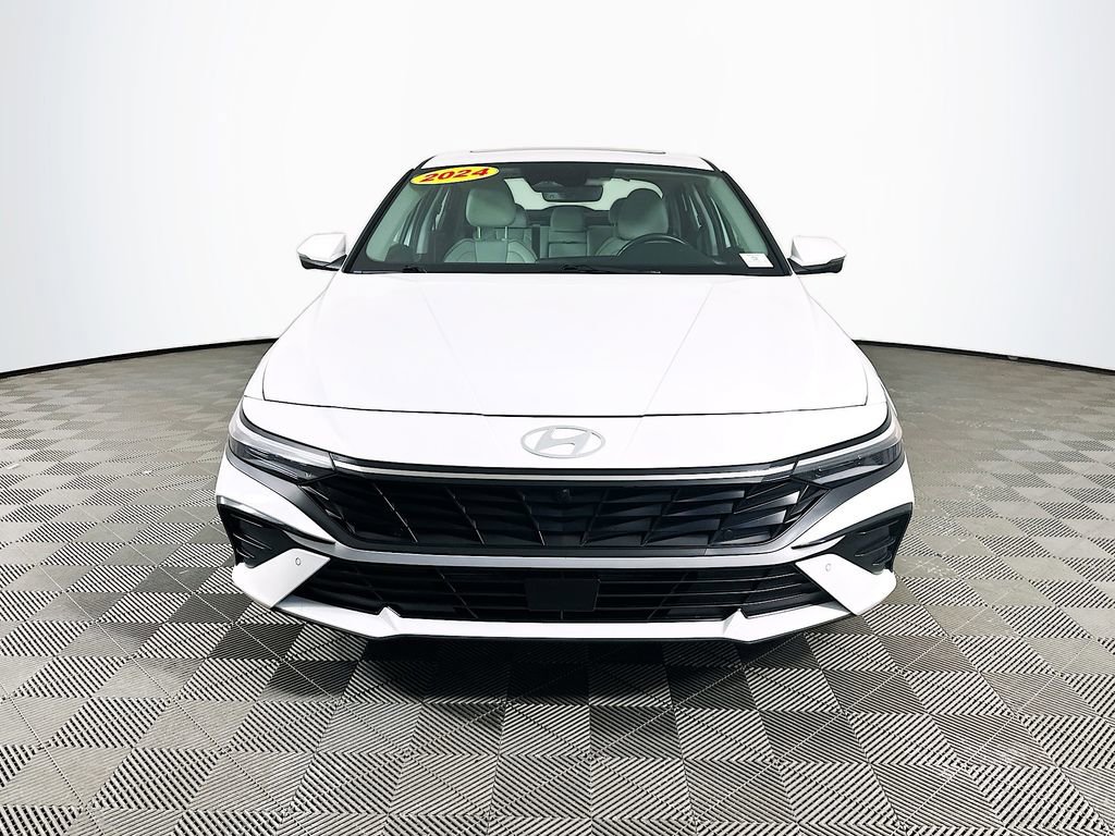 Used 2024 Hyundai Elantra Limited image 4
