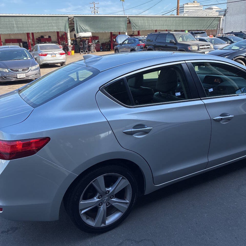 Used 2014 Acura ILX FWD image 11